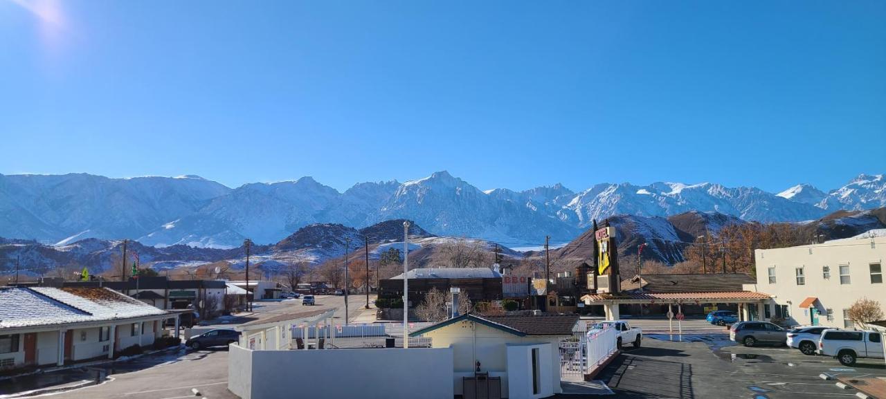Dow Villa Motel Lone Pine Bagian luar foto