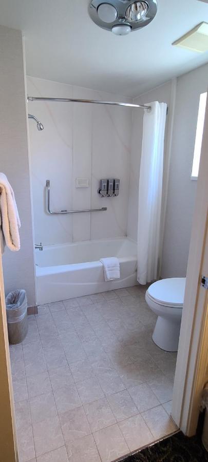 Dow Villa Motel Lone Pine Bagian luar foto