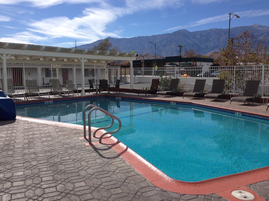 Dow Villa Motel Lone Pine Bagian luar foto