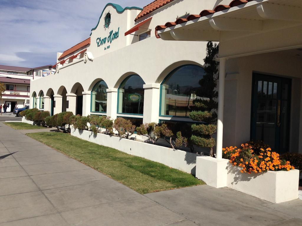 Dow Villa Motel Lone Pine Bagian luar foto